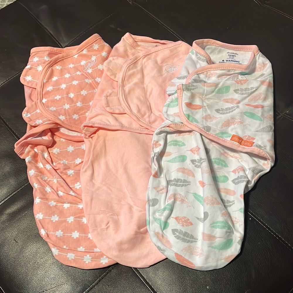 Swaddle Me bundle of 3 s/m velcro swaddles NWOT